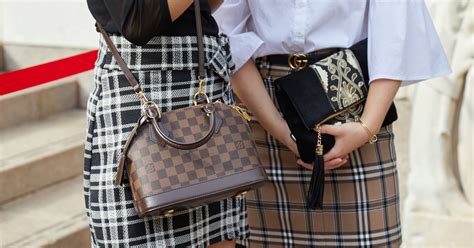 createur de mode connu pour ses sacs lv|Créateur de mode connu pour ses sacs LV .